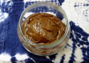DIY Henna Gloss
